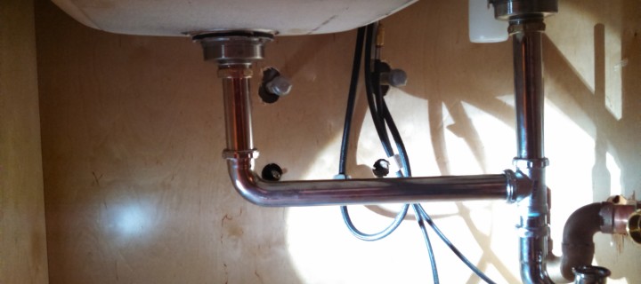 Kitchen Sink Plumbing 1